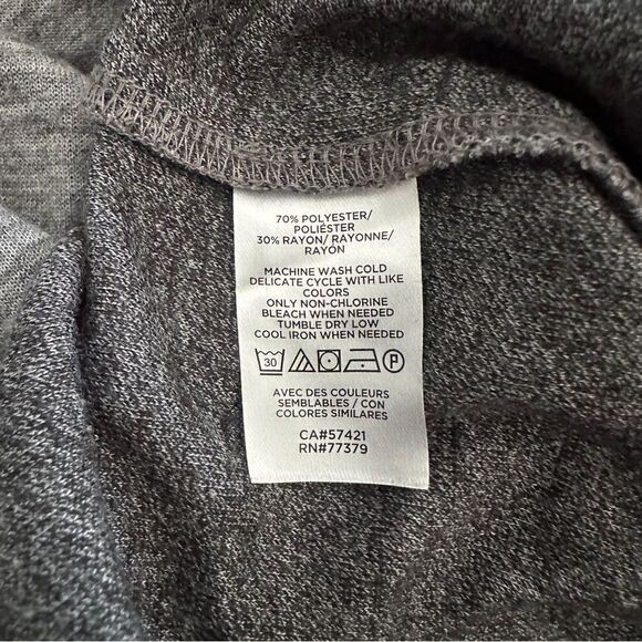 Ann Taylor soft gray turtleneck size M - Picture 4 of 4